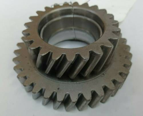 R124934, John Deere, Gear 23/33T, Used