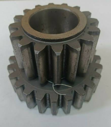 R33339, John Deere, Gear 23/16T, Used