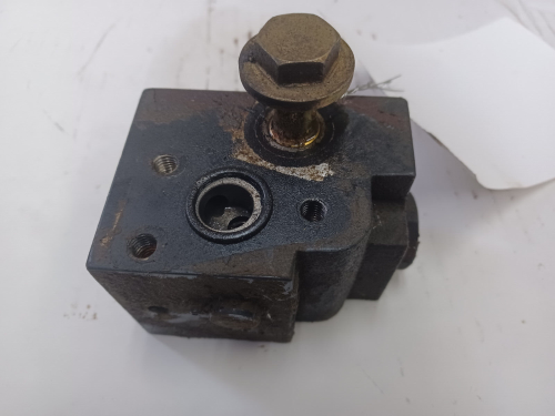 SBA340016660 - Manifold Diverter Block