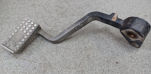 LVA10352 - R.H. Brake Pedal