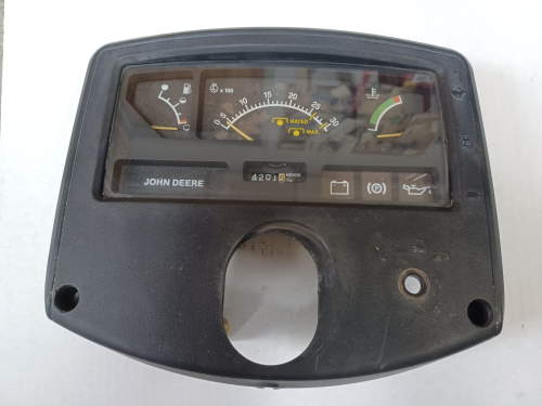 AM876790 - Instrument Panel
