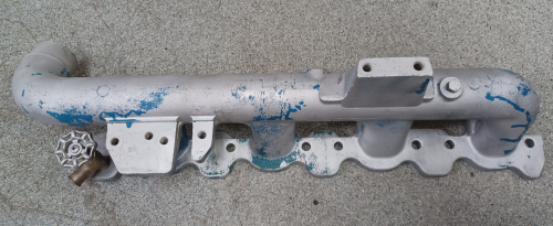 E0NN9424AA Manifold