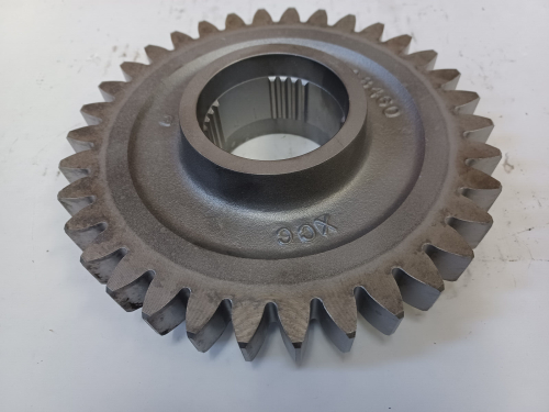 R108460, John Deere, Gear 34T, Used