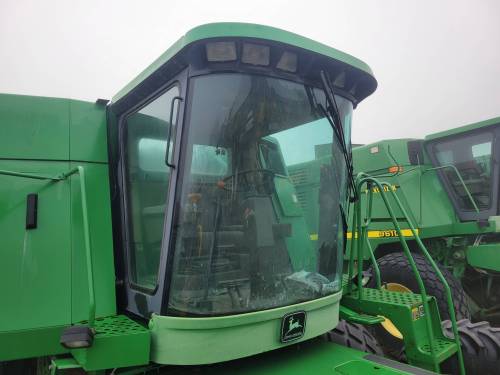 Used Cabs - 9600 9610 9660 John Deere Combine Cab - Image 2