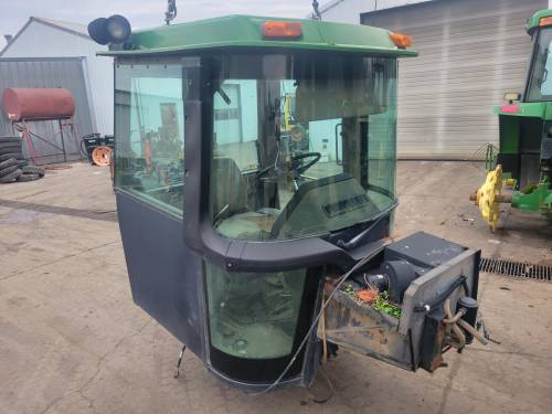 8760 John Deere cab