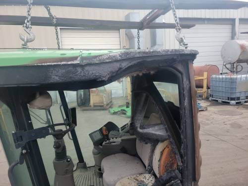 Farmland - S670 John Deere Cab - Image 4