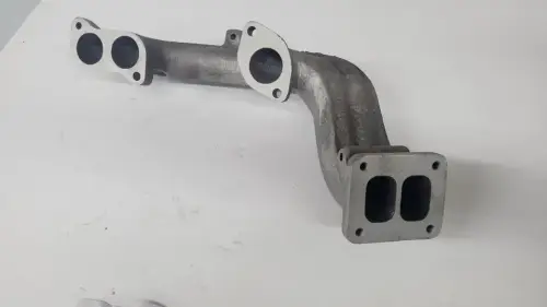 R120645 - Rear Exhaust Manifold