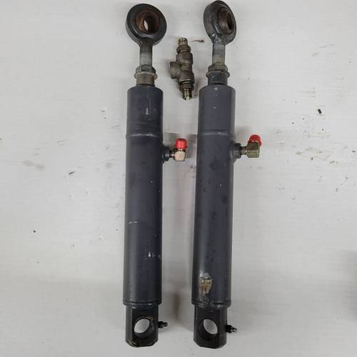 YW012-00104 Dual Lift Cylinders