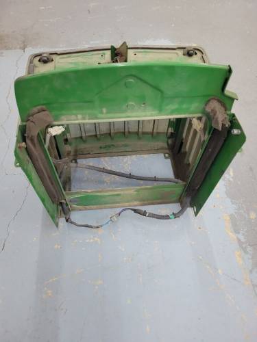 Farmland Tractor - AM876799 Grille Frame - Image 3
