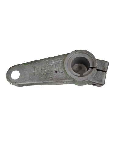 T21518 - John Deere LH STEERING ARM, Used